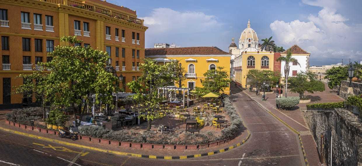 Descubre el encanto de la ciudad amurallada